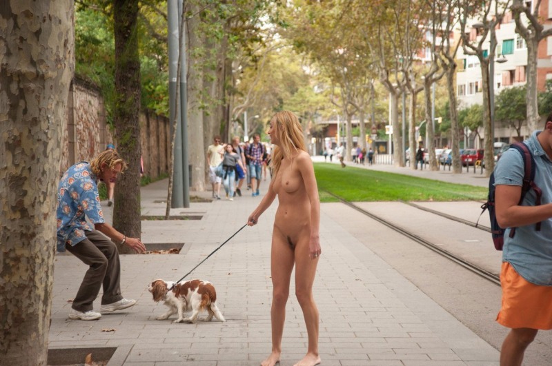 Naked girls walk around the city