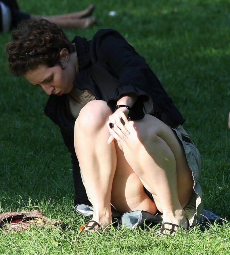 Girl without panties slept