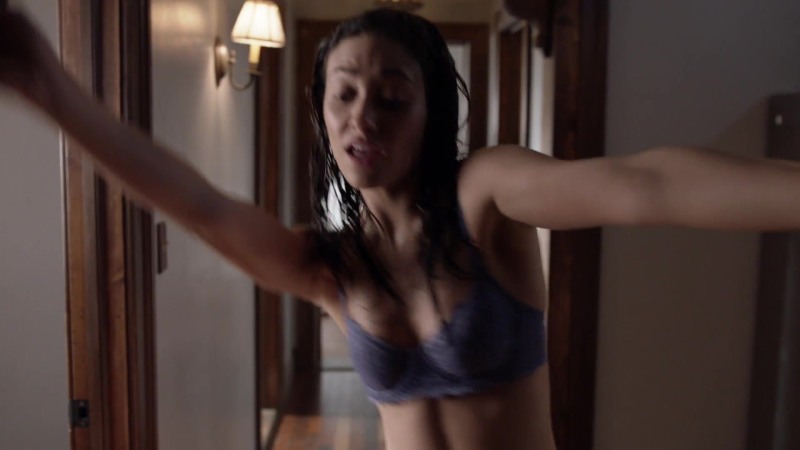 Emma Grinwell shameless 11