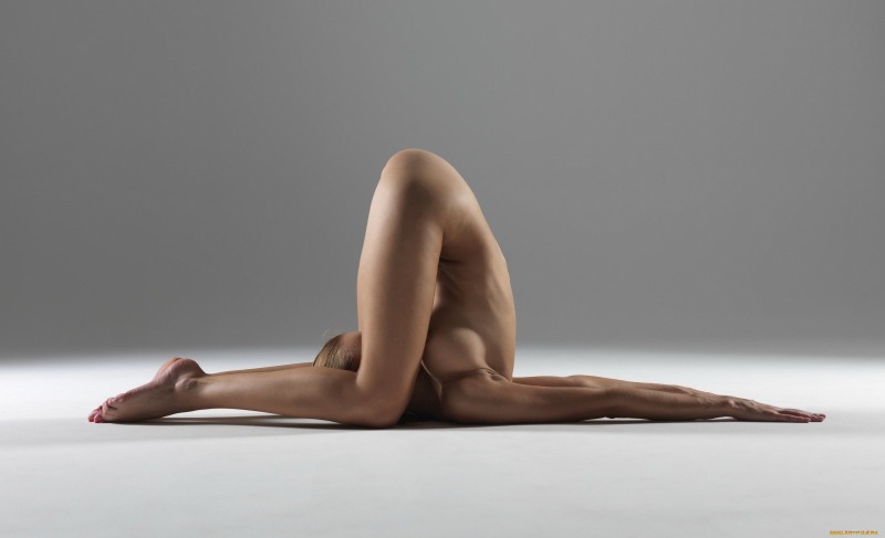 Lauren Rudik Naked Yoga