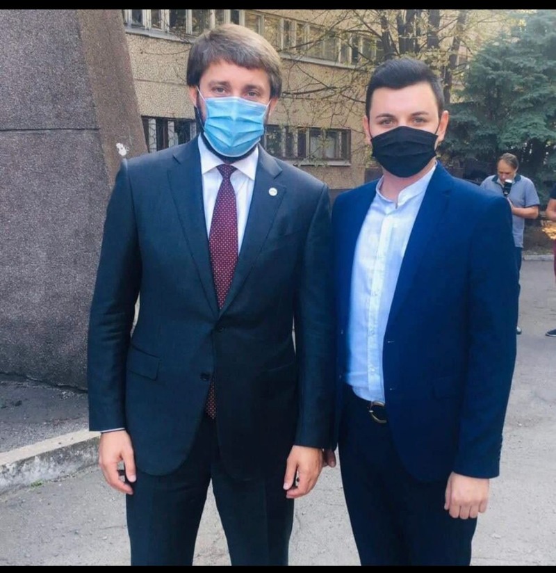 Little boy without panties