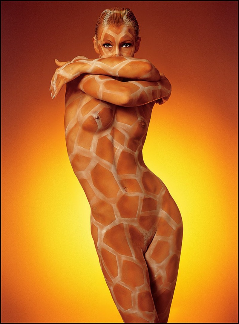 Drawing on a naked female body