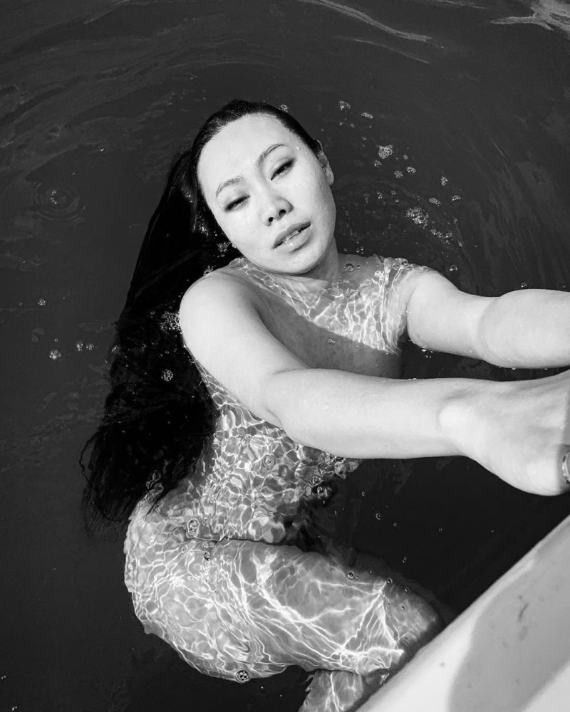 Jan GE actress in a swimsuit