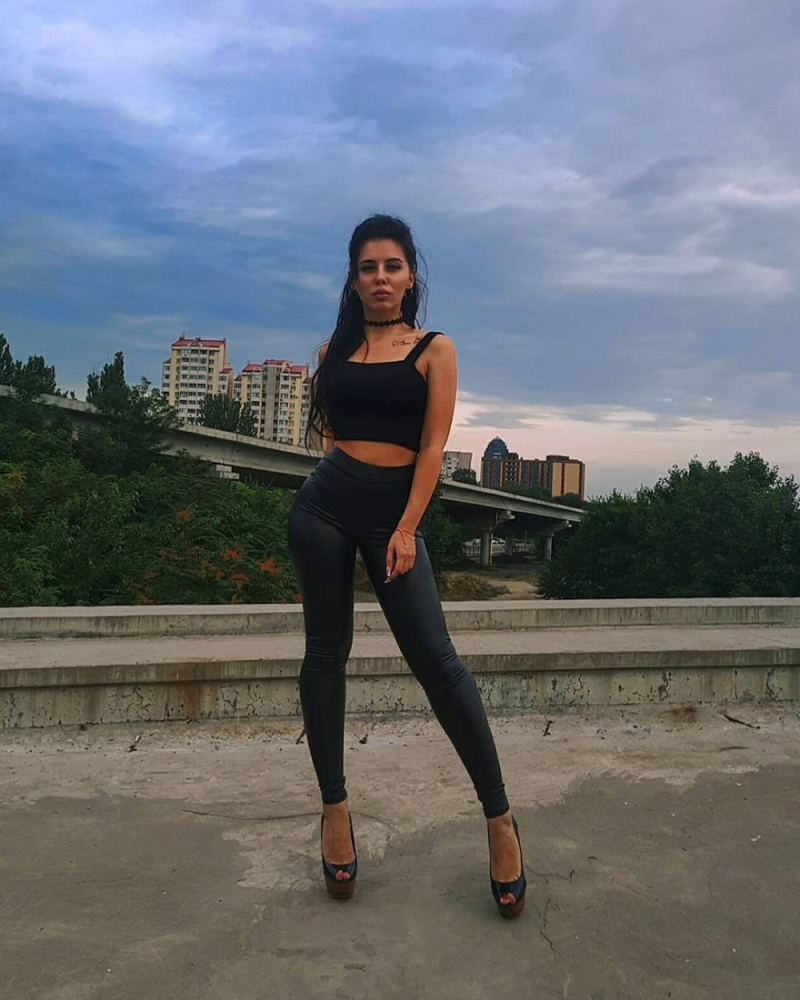 Masha Malinovskaya photo shoot