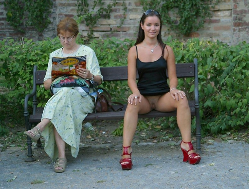 Mom with a stroller without panties