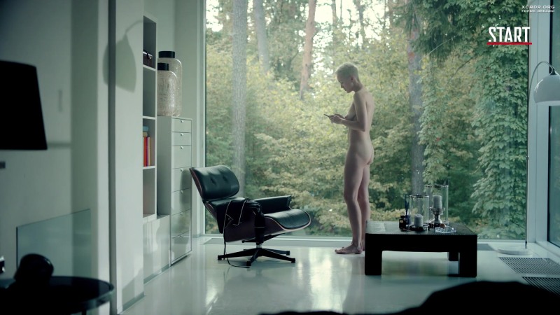 Frost Daria actress nude