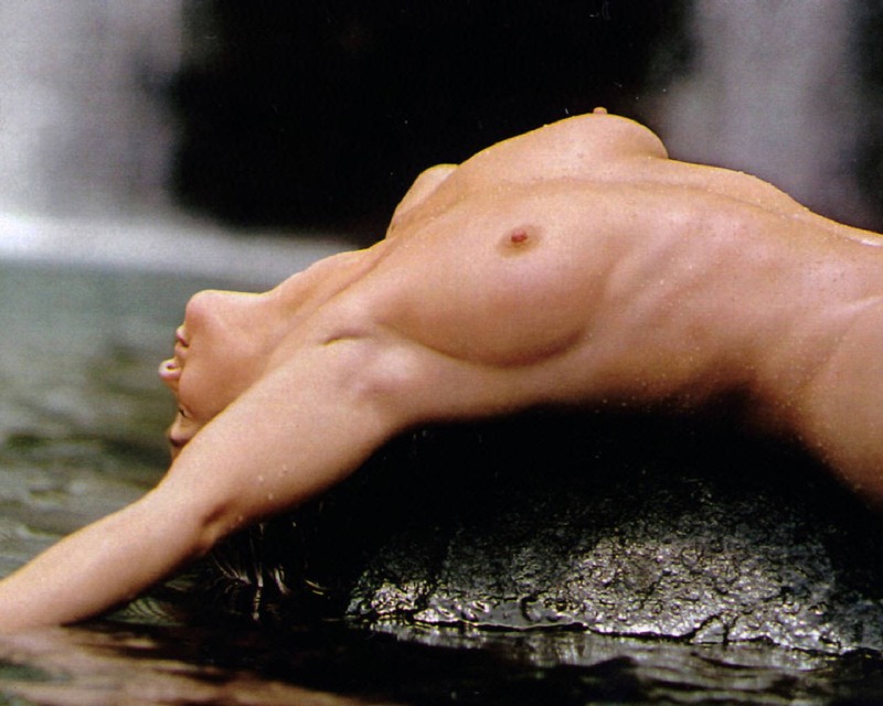 Iolanda Pecoraro is naked