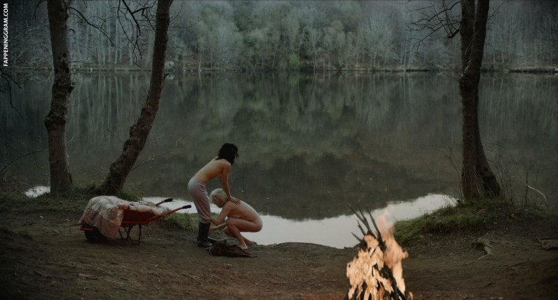 Inma Cousta Erotic scene