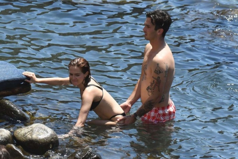 Elizabeth Olsen +18 Scene