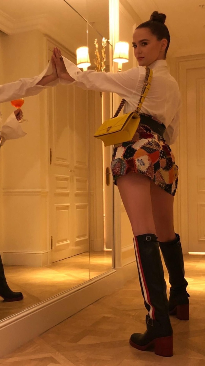 Zoey deutch movie why he