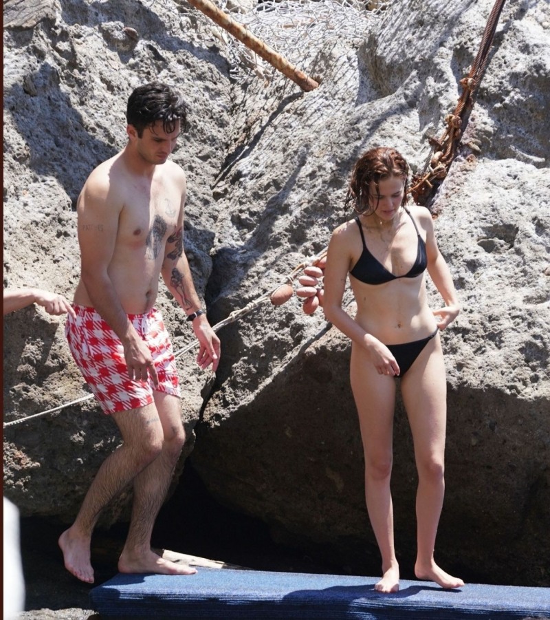 Zoe Deutsch in linen