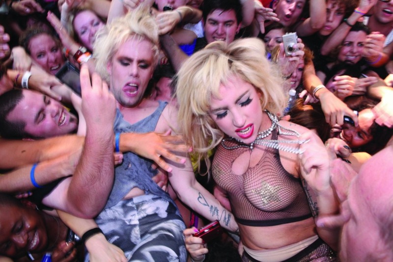 Lady Gaga with pink hair Naked