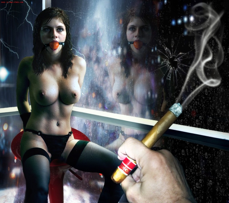 Erotic scenes of Alexandra Daddario