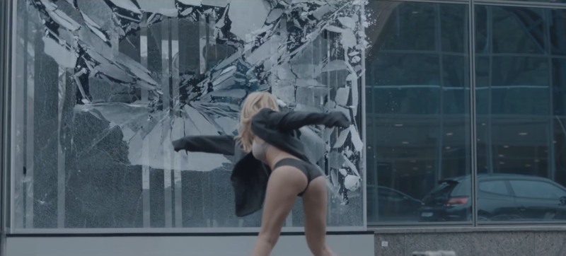 Svetlana Loboda foot