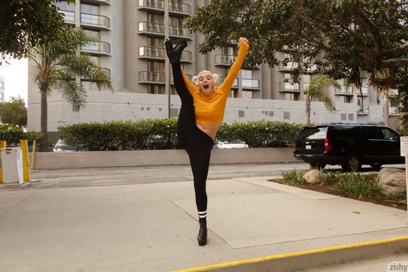 Shopping center in the section drawing