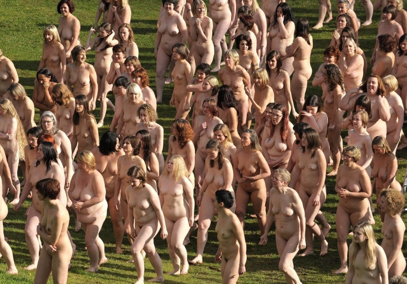 A lot of naked women in nature