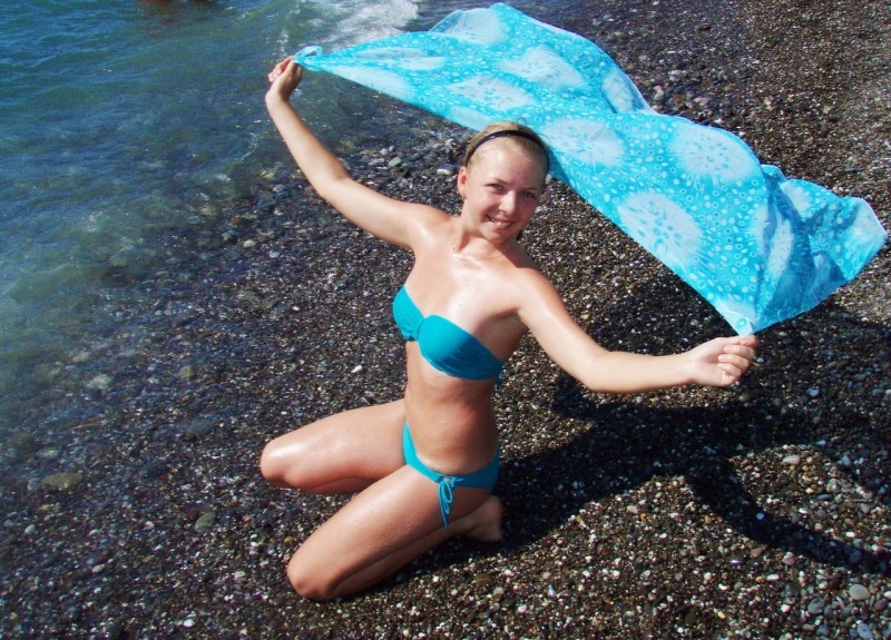 Marina Zhuravleva in bikini