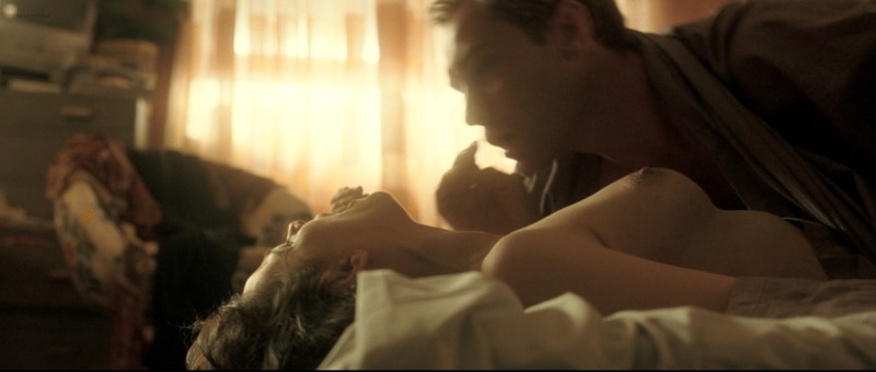 Robin Wright in his youth bed stage