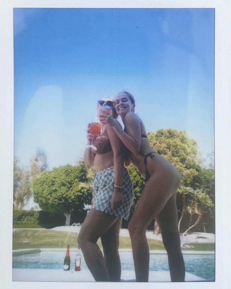 Zoey deuutch by sasha samsonova