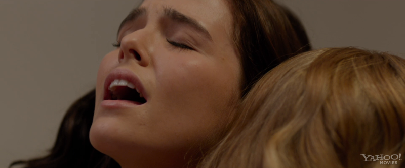 Zoey deutch See Through