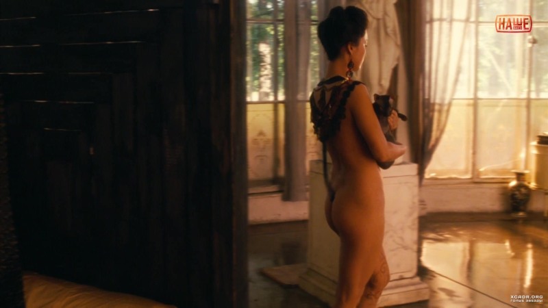 Ekaterina Azarova is naked