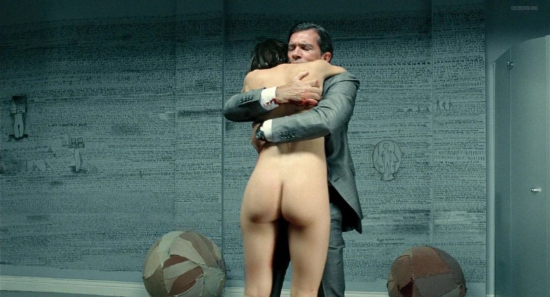 Lily Rose Depp Toples