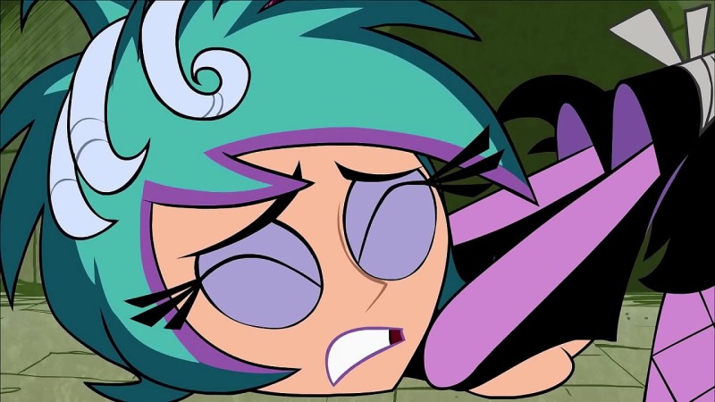 The girl was fucked in the entrance