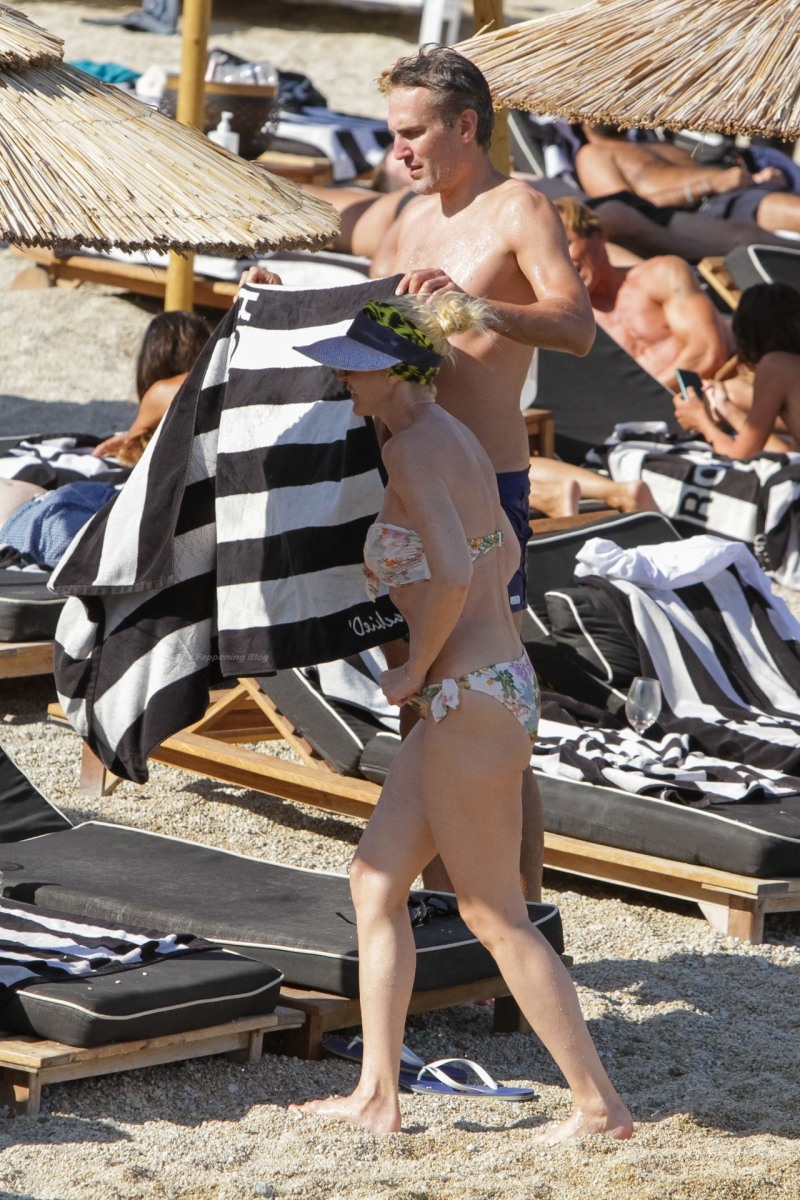 Christina Applegate Fake Sex