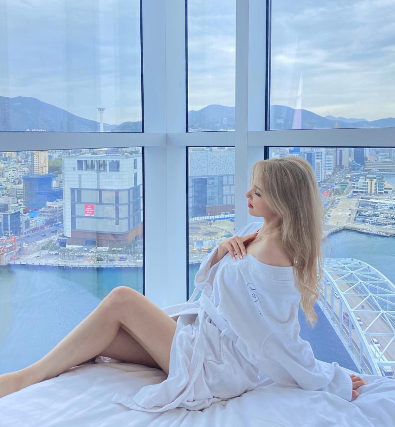 Elena Karimova Korea