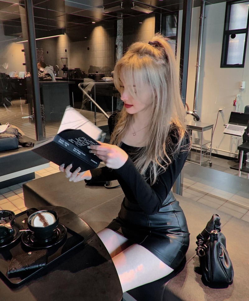 Elina Karimova model