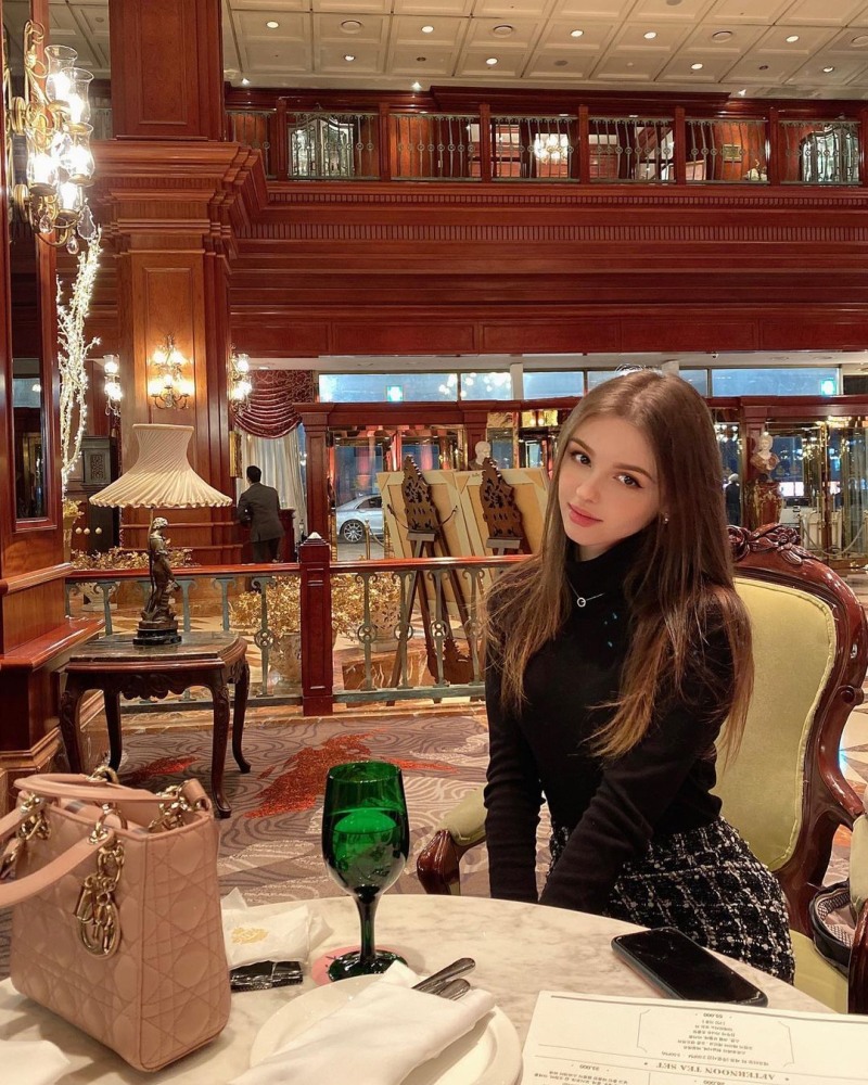 Elena Karimova Korea