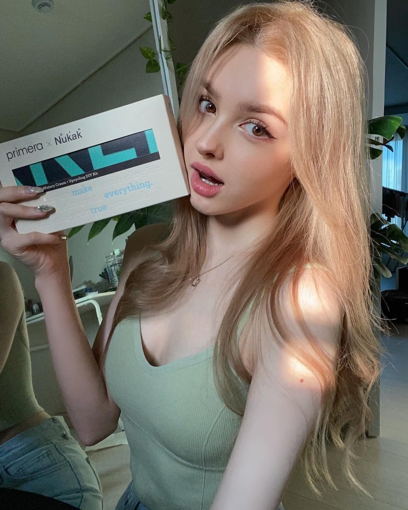 Karimova Elina and Dasha Taran