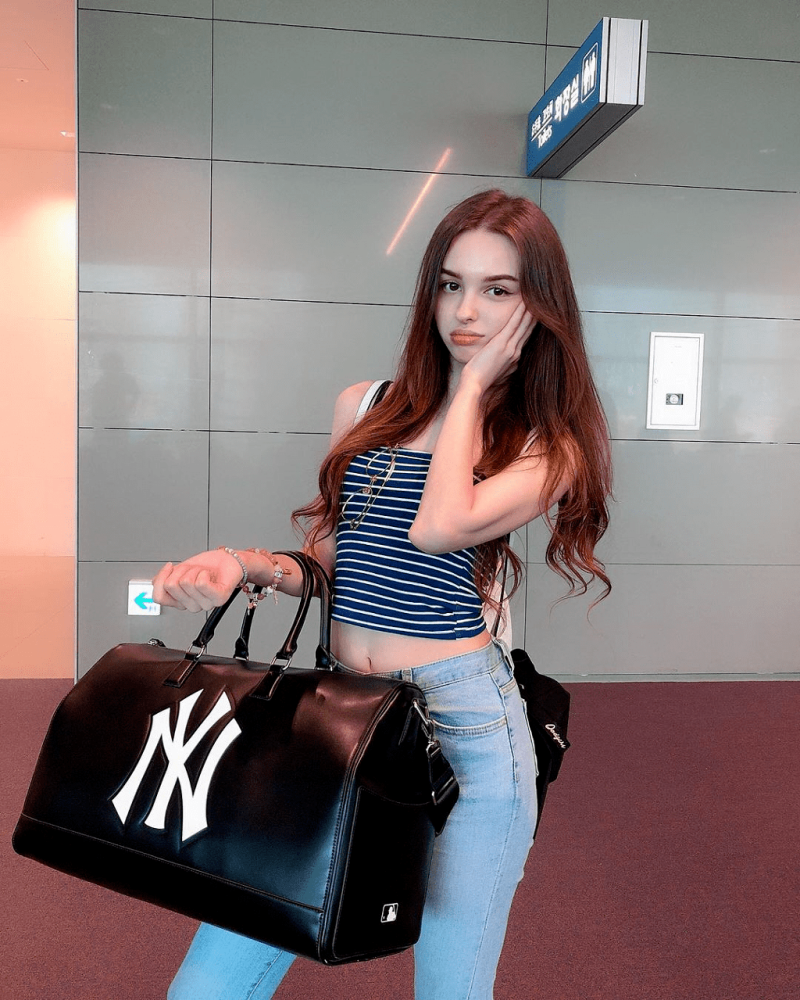 Elina Karimova Tick current