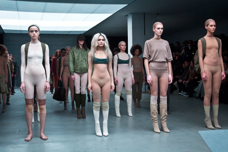 Michaela Shefer on the catwalk