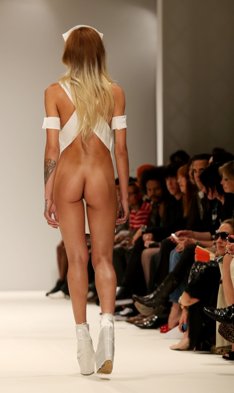 Michaela Shefer on the catwalk