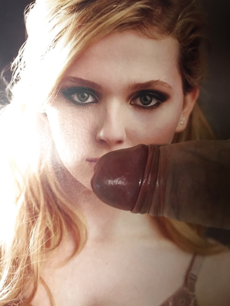 Ebigail Breslin Erotic scenes