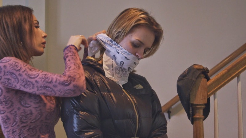 Why dream of running away from a maniac