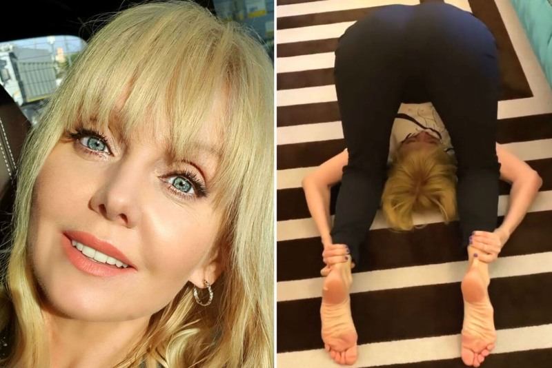 Singer Valeria 2020 legs