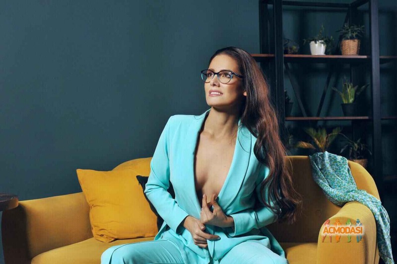 Tanya Vysotskaya Maxim