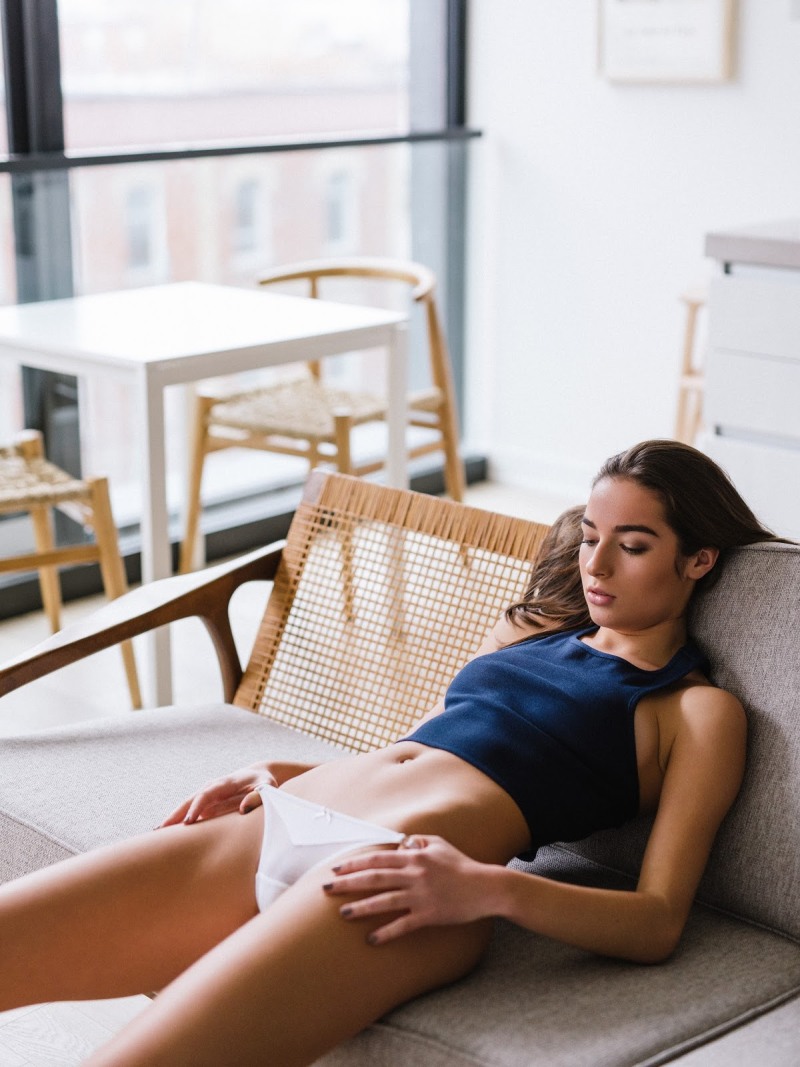 Belinda Bauer Bikini