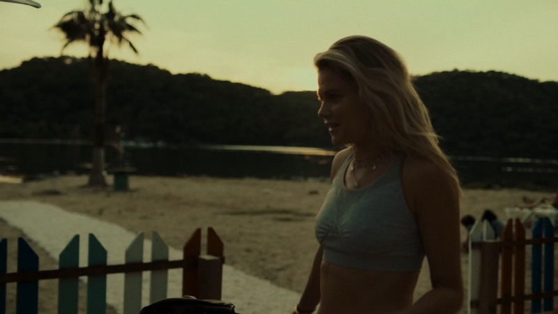 Polina Dolindo bed scenes