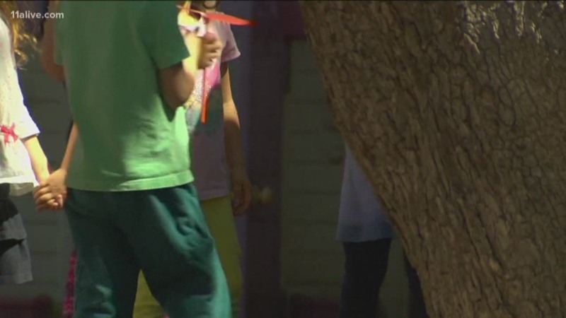 Flowers in the attic movie 2014