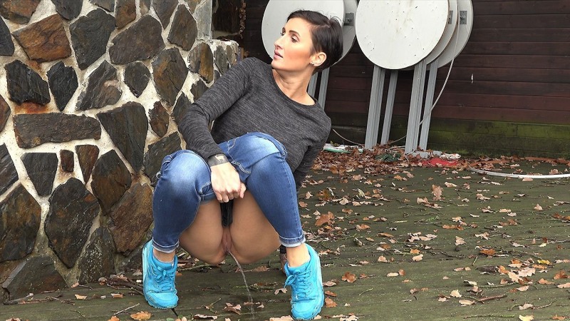 Beautiful female pissing