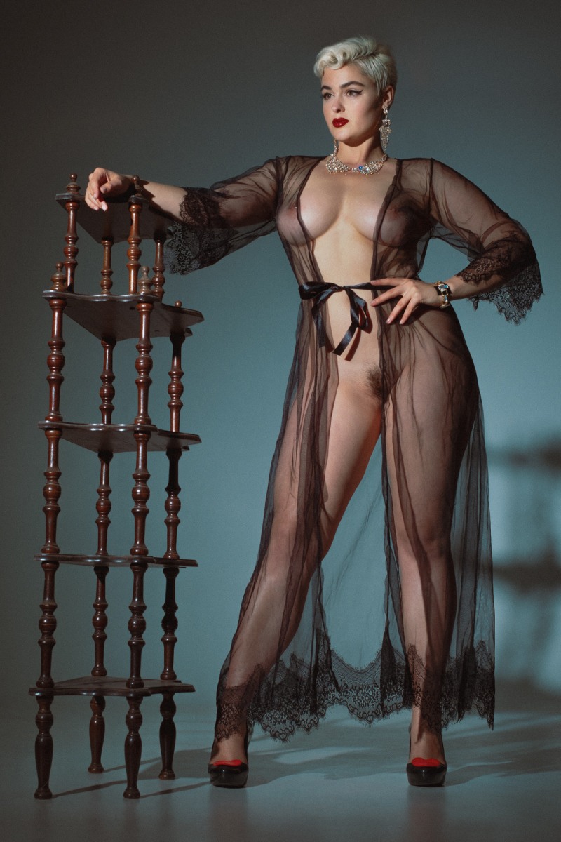 Stefania Ferrario Nude 2021