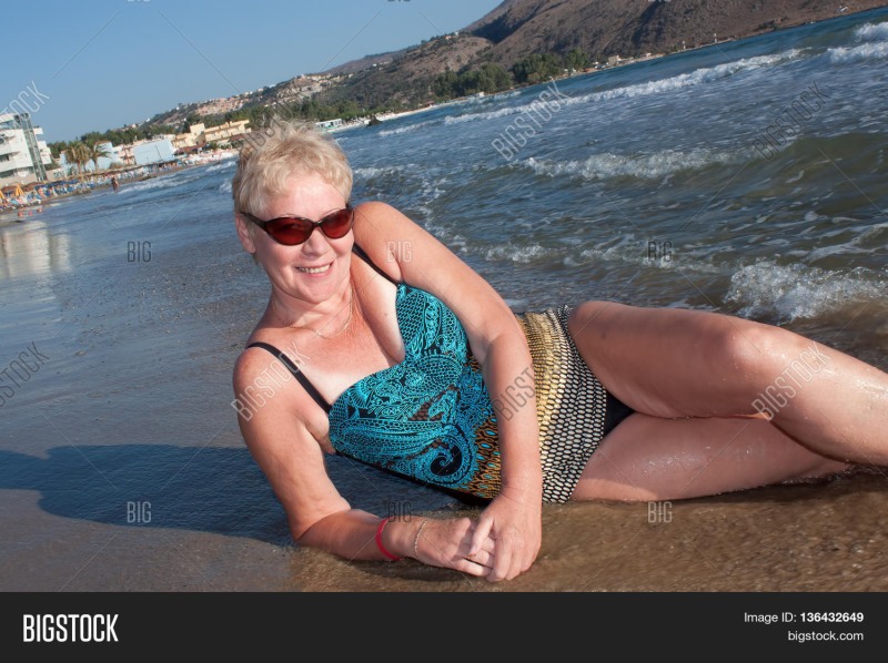 Old aunts in swimsuits