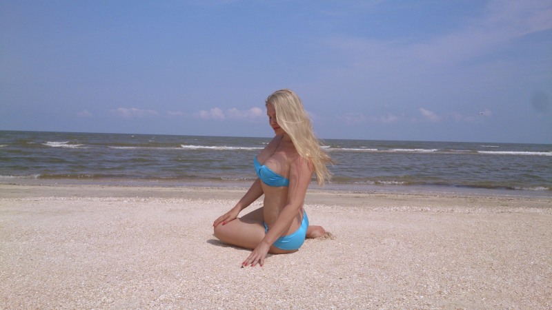 Private homemade fuck with Oksana