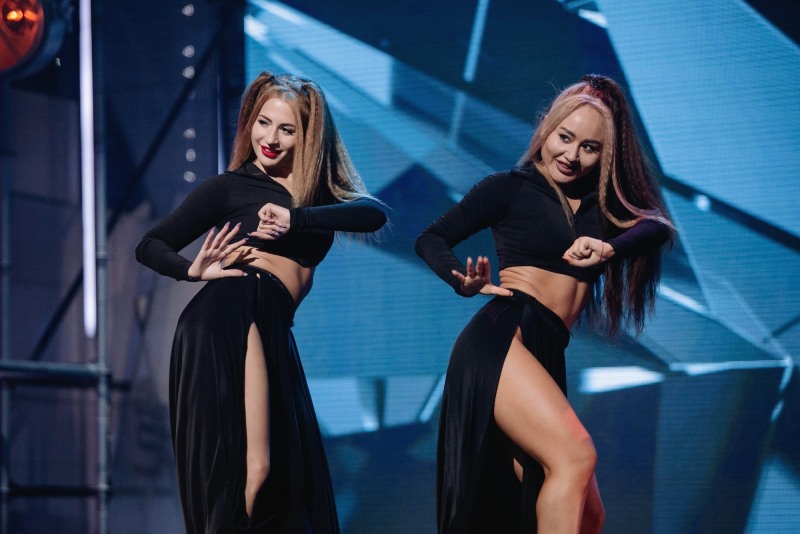 Veronica Makeeva show Dancing