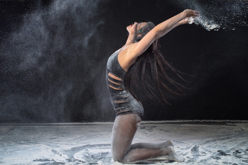 The girl dances the ballet