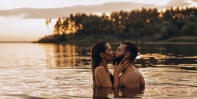 Megan Jones underwater