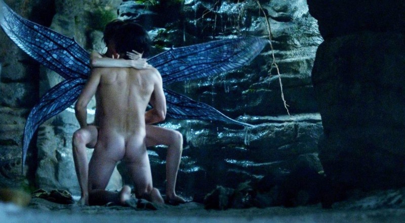 Actress Kara Delevingne naked